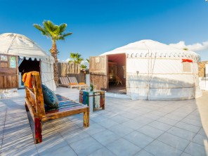2 Bedroom Family Friendly Yurt 300 metres from Arrieta Beach, Lanzarote, Canary Islands